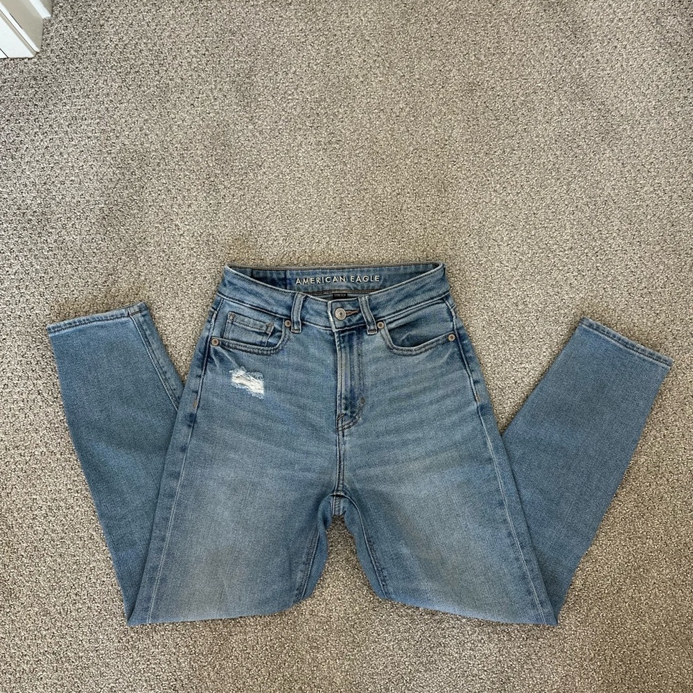 American Eagle Outfitters High Rise Medium Blue Jeans